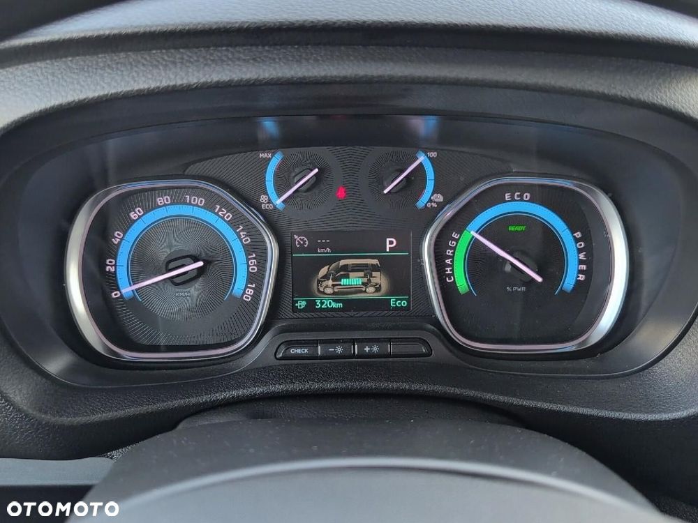 Peugeot e-Expert - 20