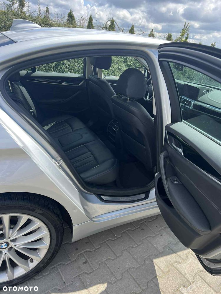 BMW Seria 5 520i GPF Luxury Line - 15