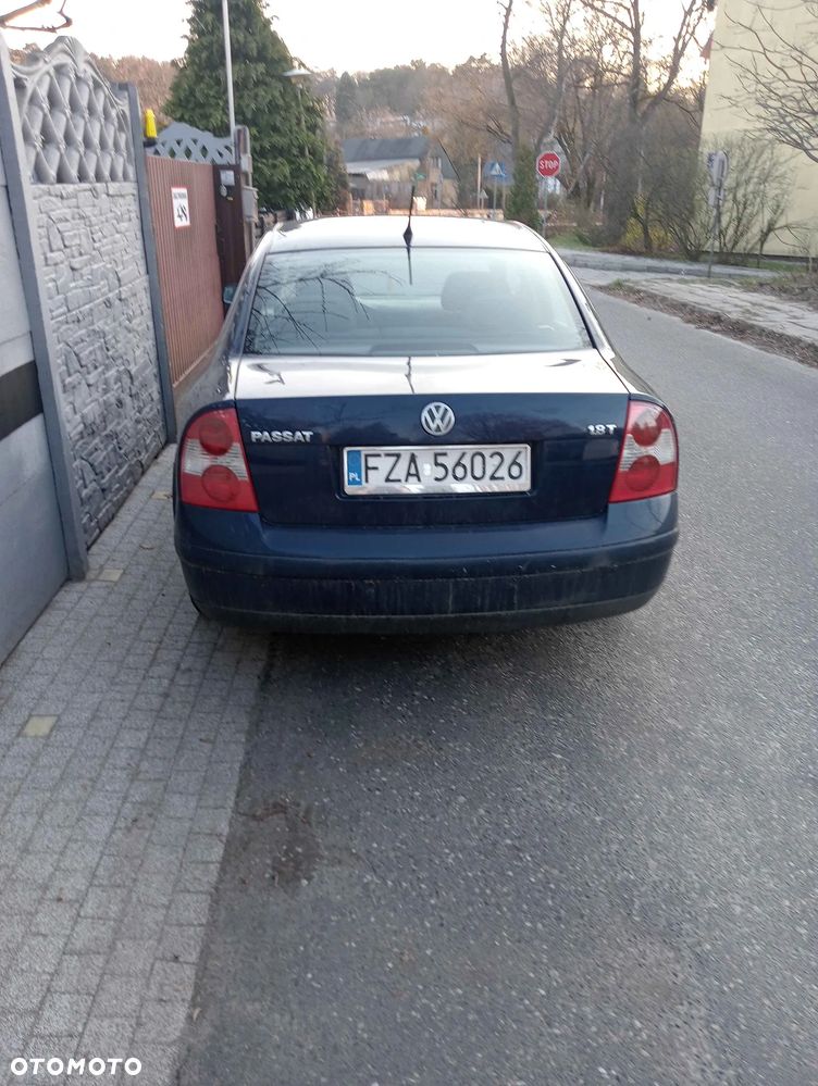 Volkswagen Passat - 2