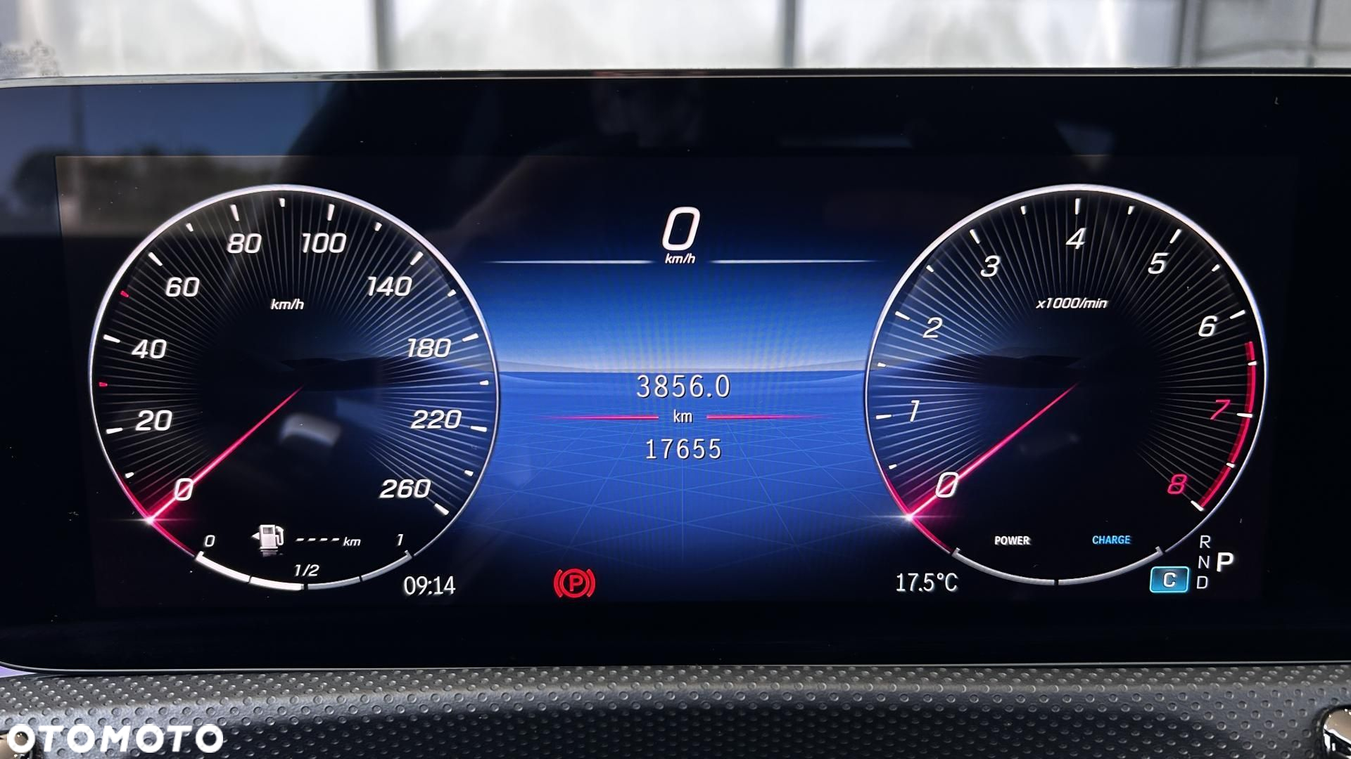 Mercedes-Benz CLA - 16