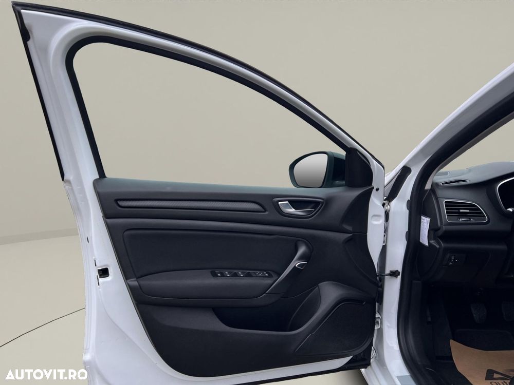 Renault Megane Grandtour TCe 140 GPF LIMITED - 16