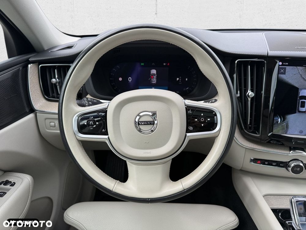 Volvo XC 60 - 26