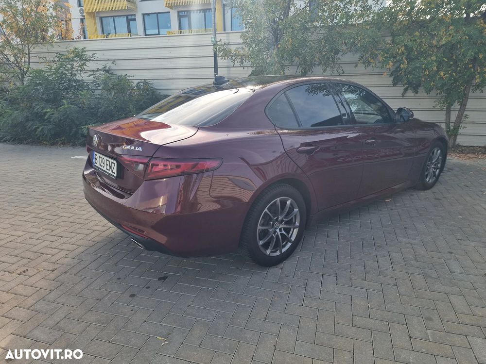 Alfa Romeo Giulia 2.2 JTDM Aut. Super - 2
