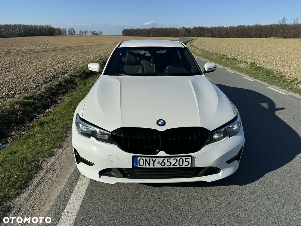 BMW Seria 3 318d Sport Line Shadow - 6