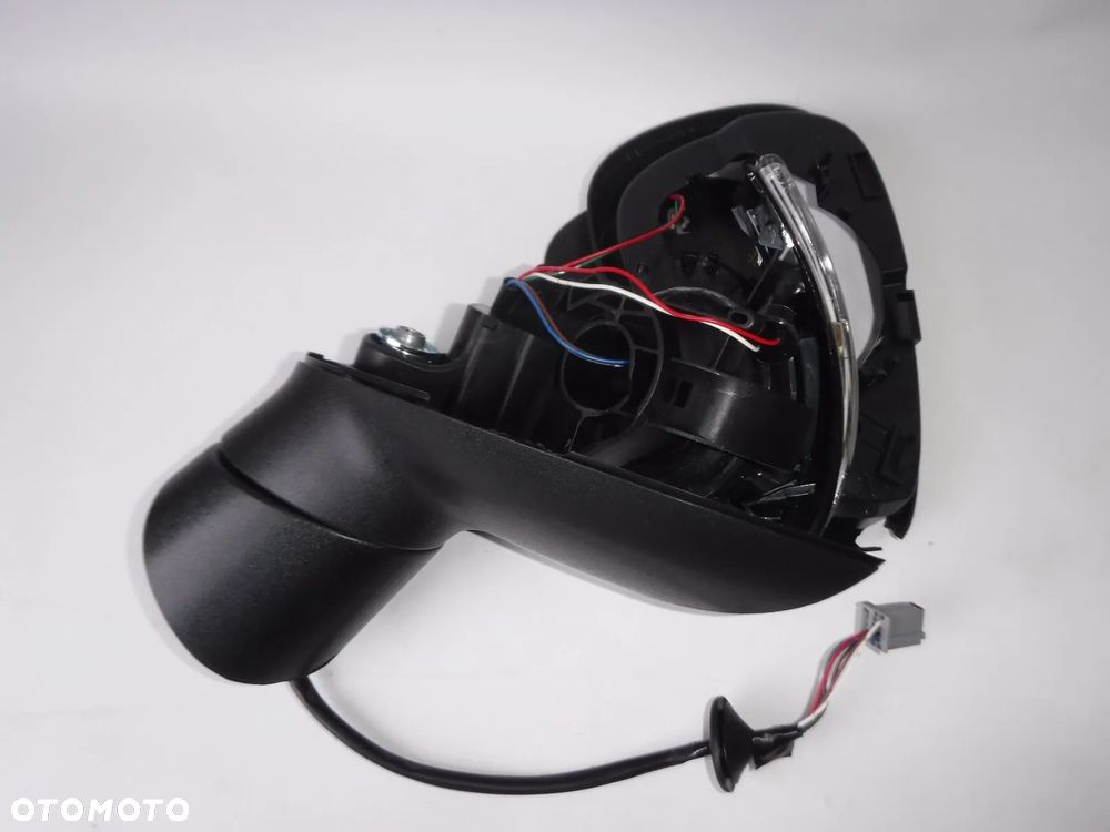 ford fiesta mk7 luserko lewe 6 pin eu - 6