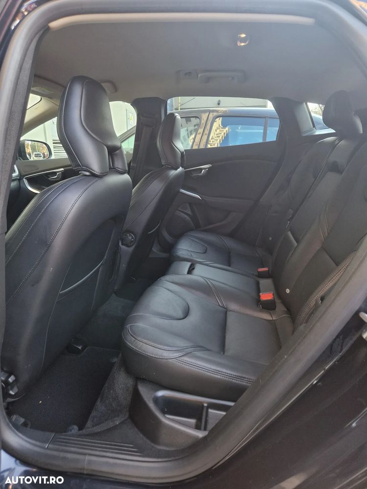 Volvo V40 D2 DRIVe Kinetic - 4