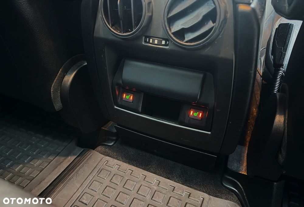 Land Rover Discovery - 29