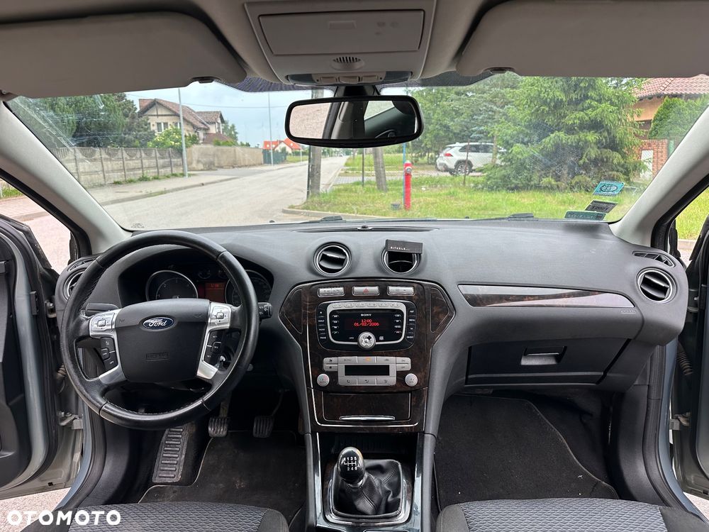 Ford Mondeo 1.8 TDCi Ghia - 16