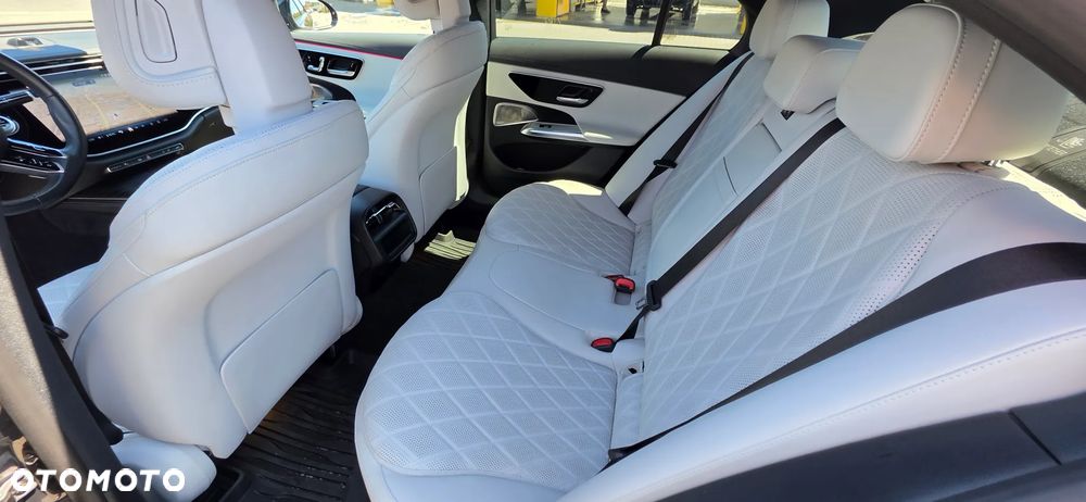 Mercedes-Benz Klasa E 220 d mHEV 4-Matic AMG 9G-Tronic - 16