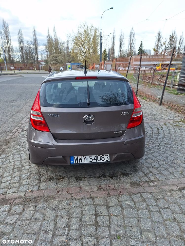 Hyundai i30 1.6 CRDi Base EU5 - 5