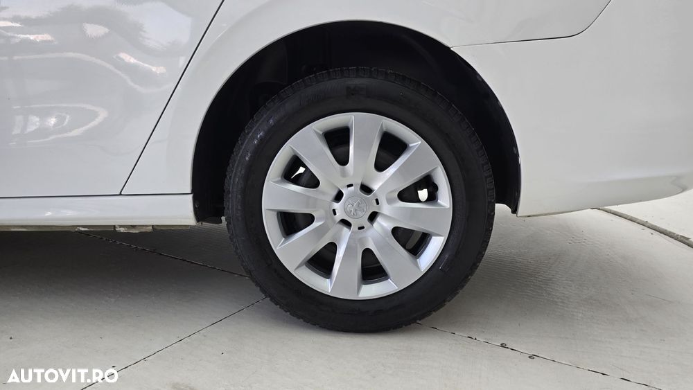 Peugeot 301 1.5 BlueHDI FAP Active - 22