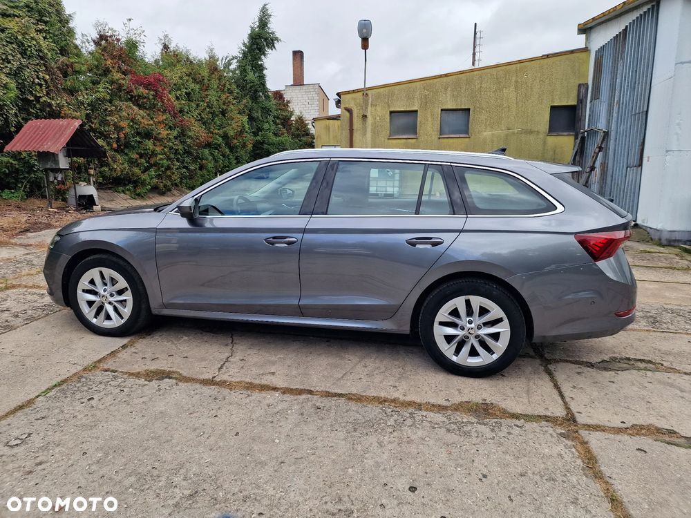 Skoda Octavia 2.0 TDI DSG Style - 9
