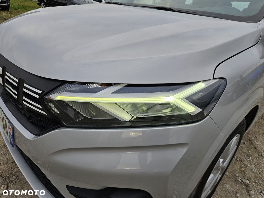Dacia Sandero - 12
