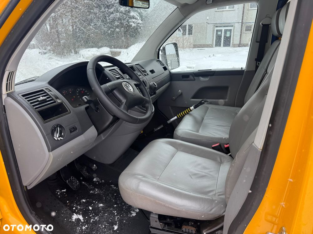 Volkswagen T5 - 9