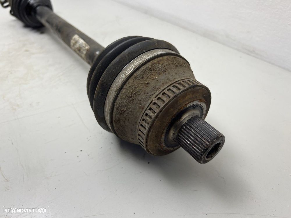 Transmissão Dto Frente Usado AUDI A4 (8E2, B6) 1.9 TDI REF. 8E0407272AT MOTOR AW... - 3