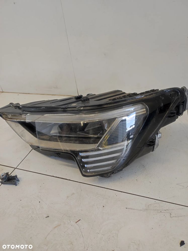 Lampa reflektor full led lewy przód eu Audi Q8 e-tron etron lift - 3