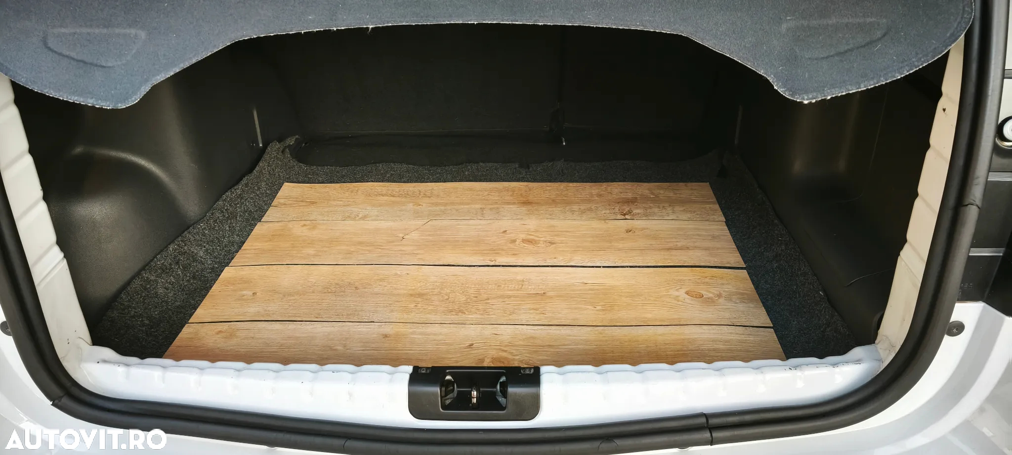 Dacia Duster dCi 110 FAP 4x2 Laureate - 11