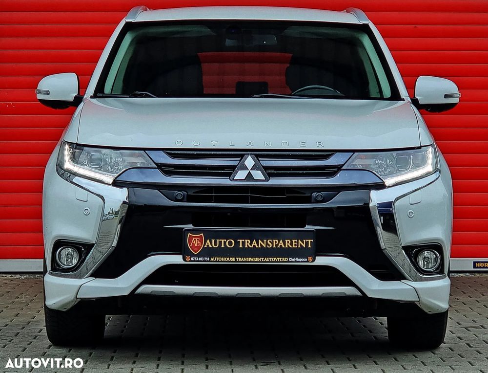Mitsubishi Outlander 2.0 4WD - 17
