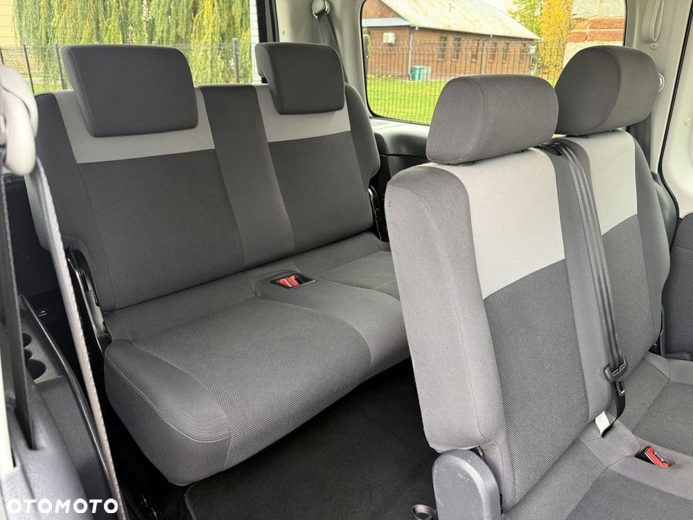 Volkswagen Caddy Maxi Comfortline - 17