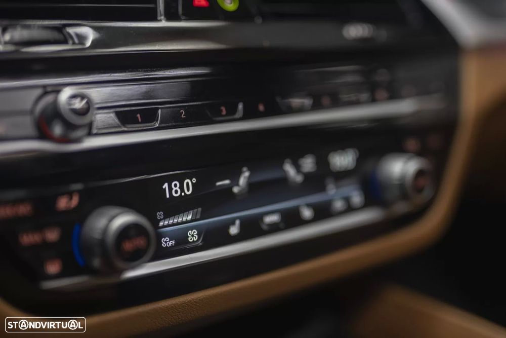 BMW 530 e xDrive Aut. - 36