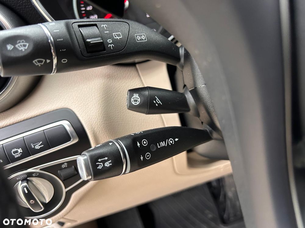 Mercedes-Benz GLC 220 d 4Matic 9G-TRONIC - 21