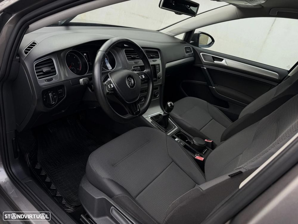 VW Golf 1.6 TDi BlueMotion Confortline - 3