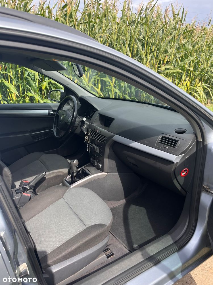 Opel Astra 1.7 CDTI Enjoy - 8