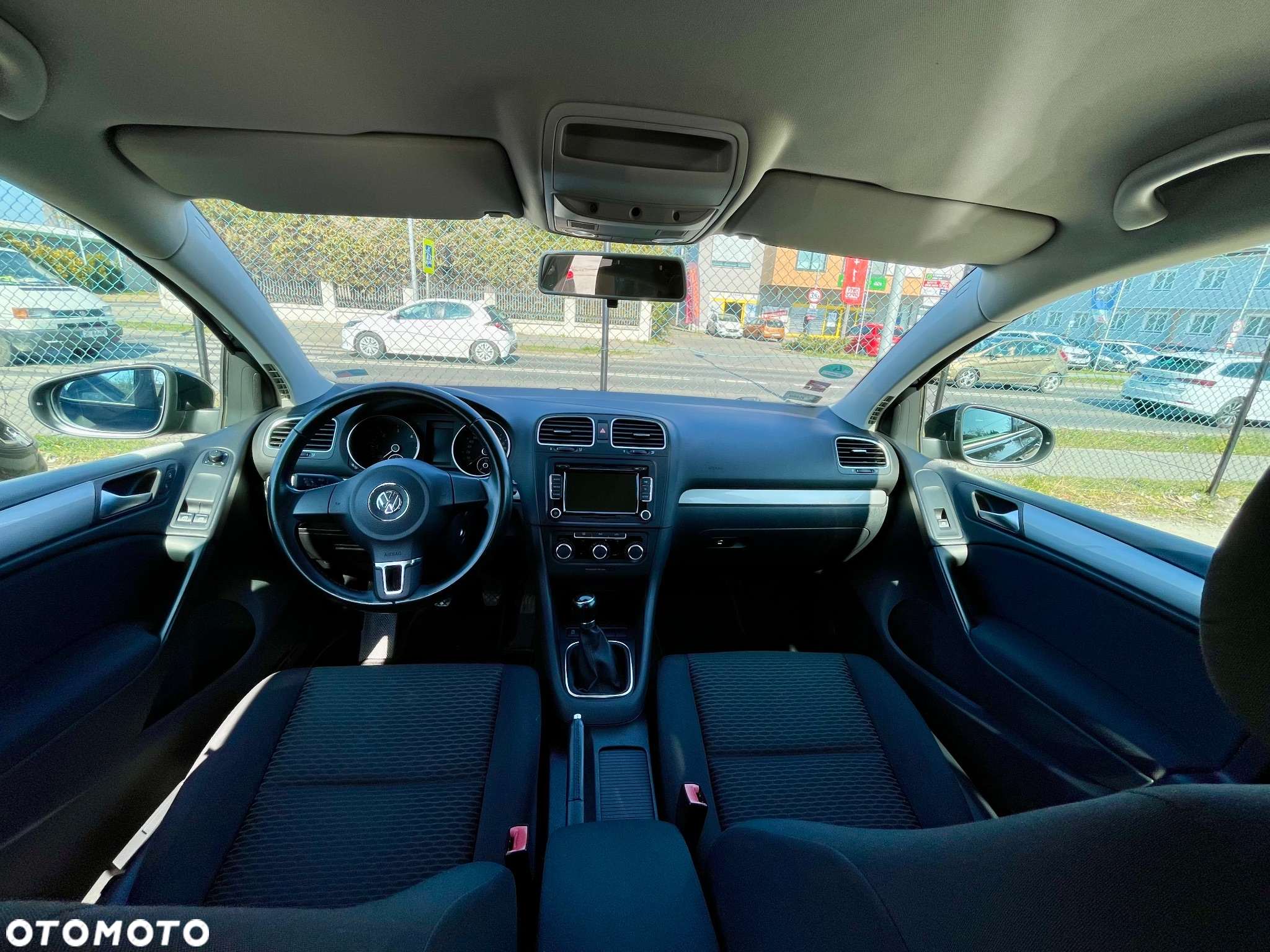 Volkswagen Golf - 30