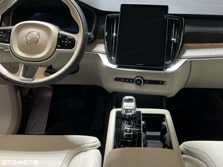 Volvo XC 90 - 6
