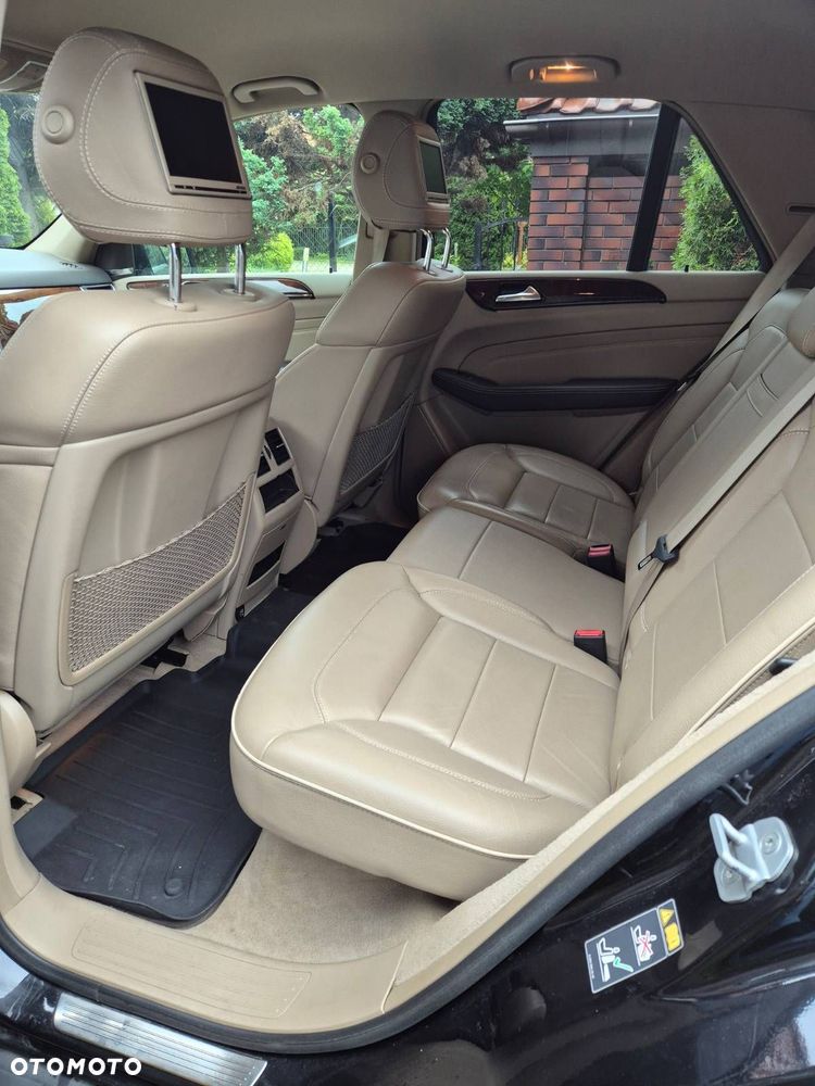 Mercedes-Benz ML - 19