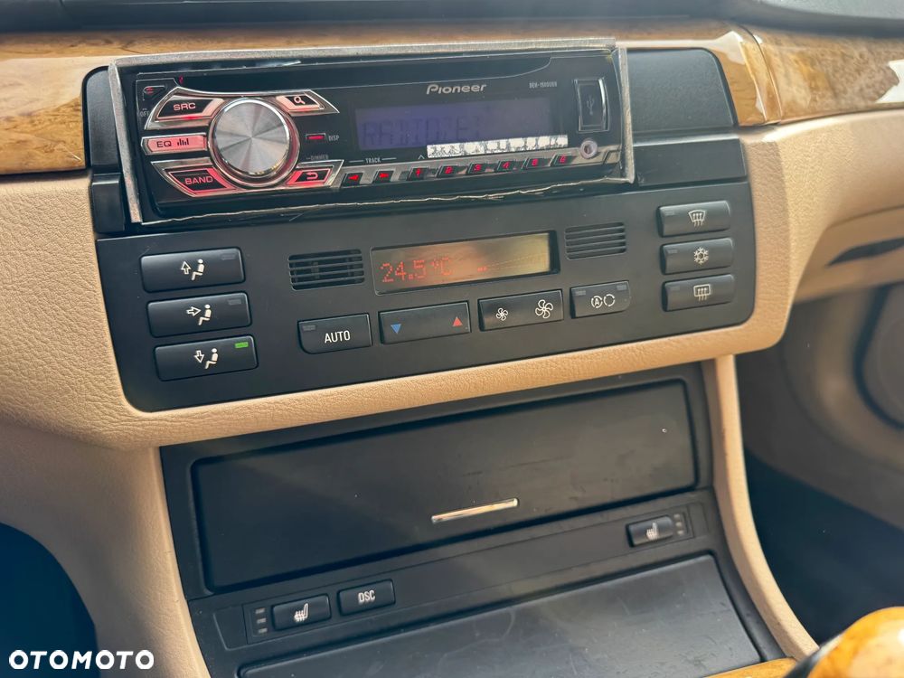 BMW Seria 3 318i Edition Exclusive - 19