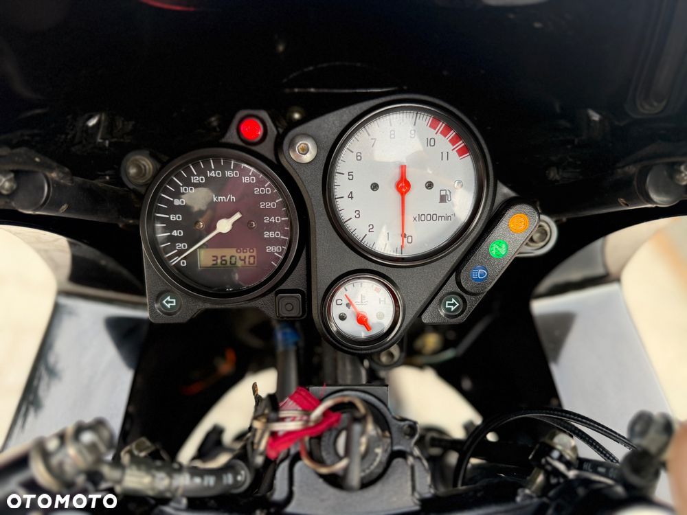 Honda VTR - 29