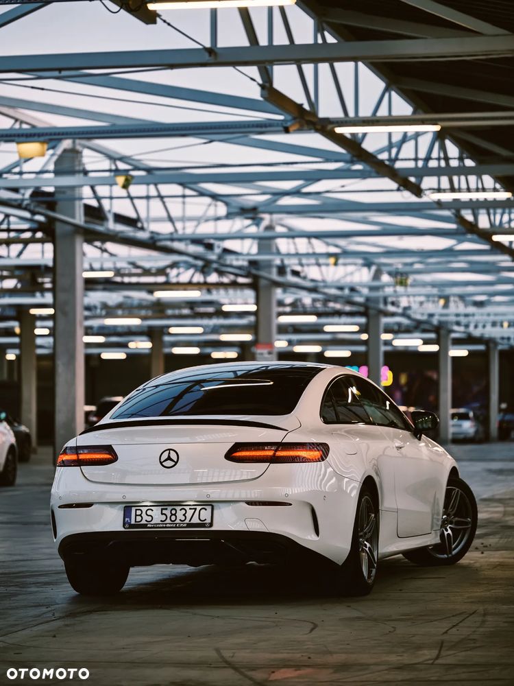 Mercedes-Benz Klasa E - 3