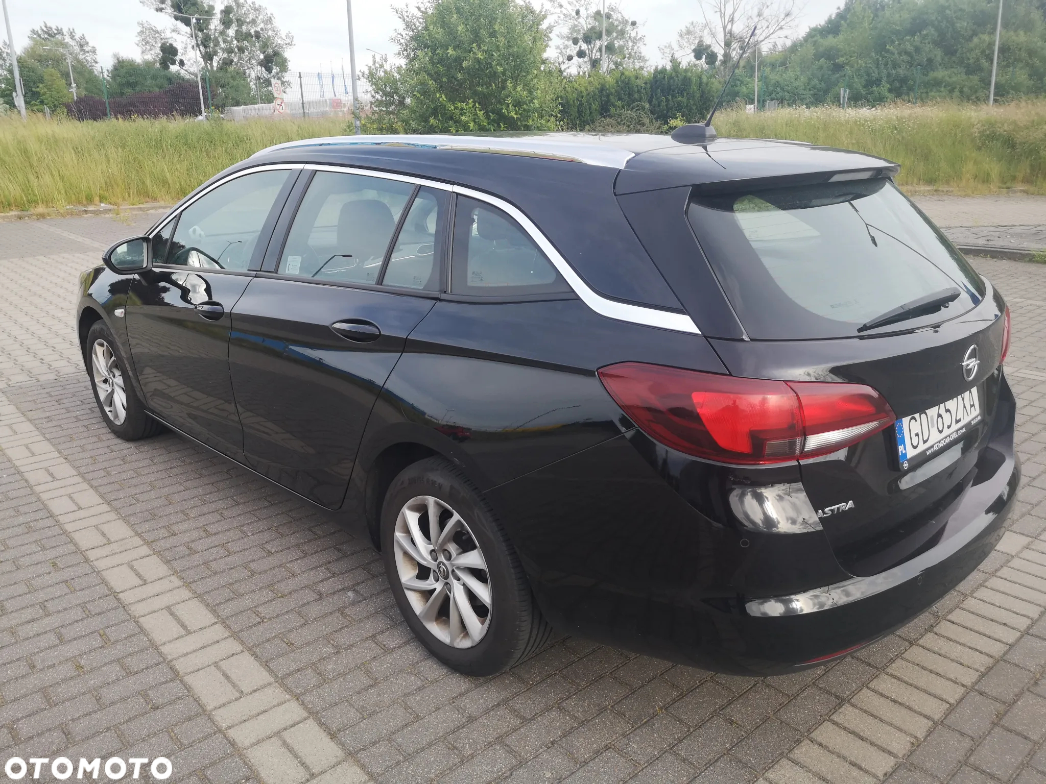Opel Astra V 1.2 T Elegance S&S - 5