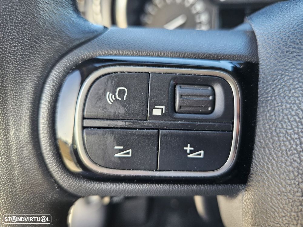 Citroën C3 1.2 PureTech Shine - 37