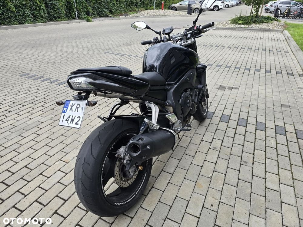 Yamaha FZ - 2