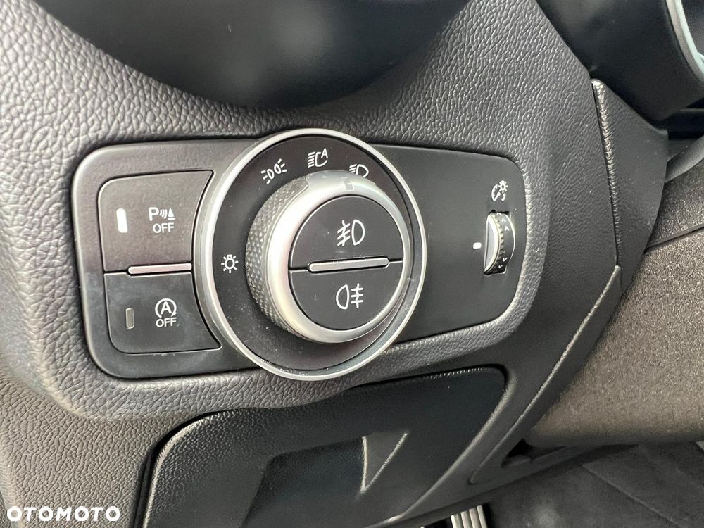Alfa Romeo Stelvio 2.2 JTDM Executive Q4 - 28