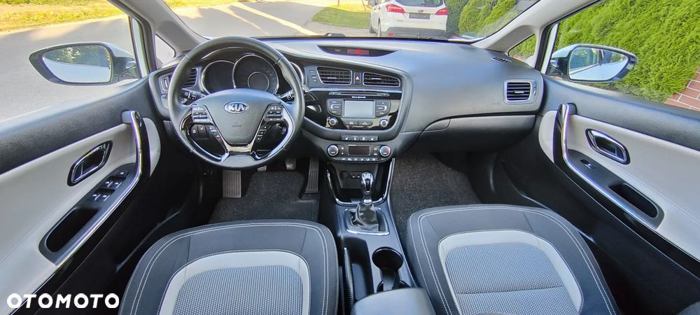 Kia Ceed 1.6 CRDi Spirit - 20