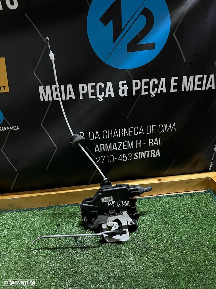 Fechadura porta frente esquerda Audi A1 - 1