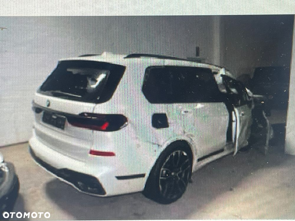 BMW X7 M60i xDrive - 4