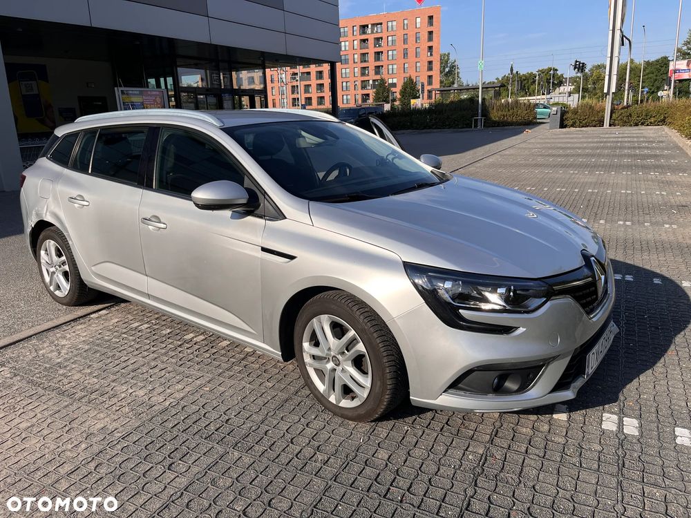 Renault Megane 1.5 dCi Limited 2018 - 8