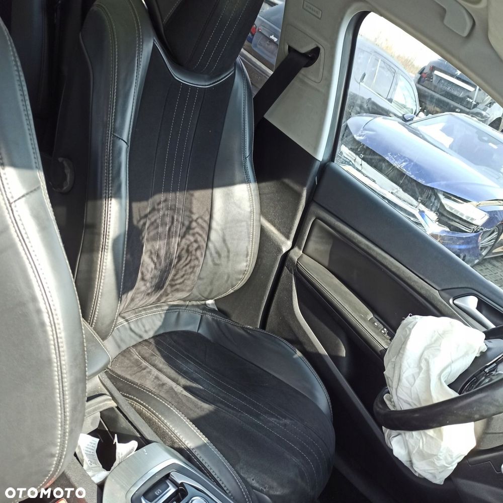 Peugeot 308 SW Fotele półskóry komplet KCAC - 2