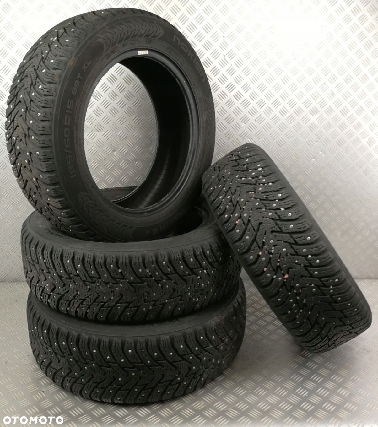 opona zimowa kolcowana 185/60R15 88T XL NOKIAN HAKKAPELITTA 8 - 1