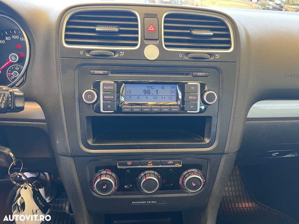 Volkswagen Golf - 12