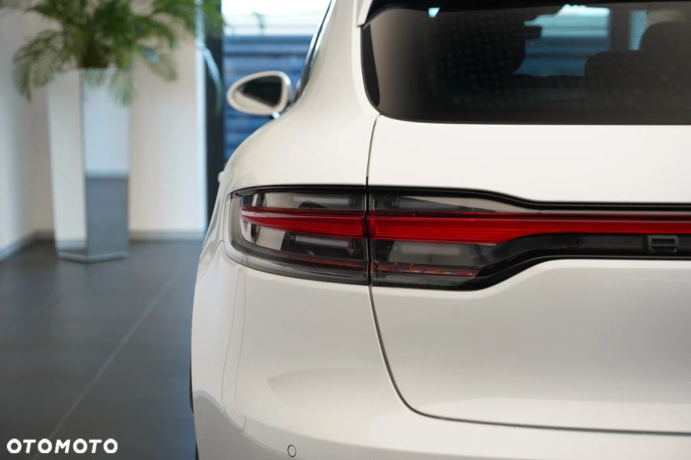 Porsche Macan Standard - 11