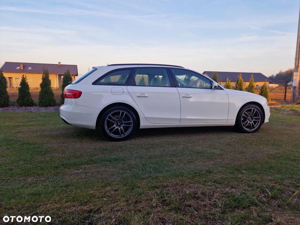 Audi A4 Avant - 10