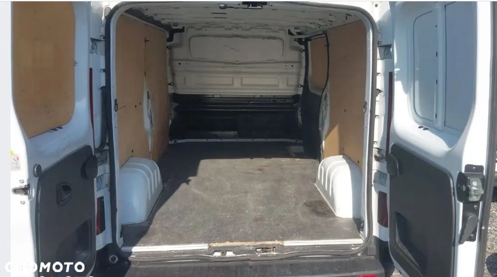 Renault Trafic - 9
