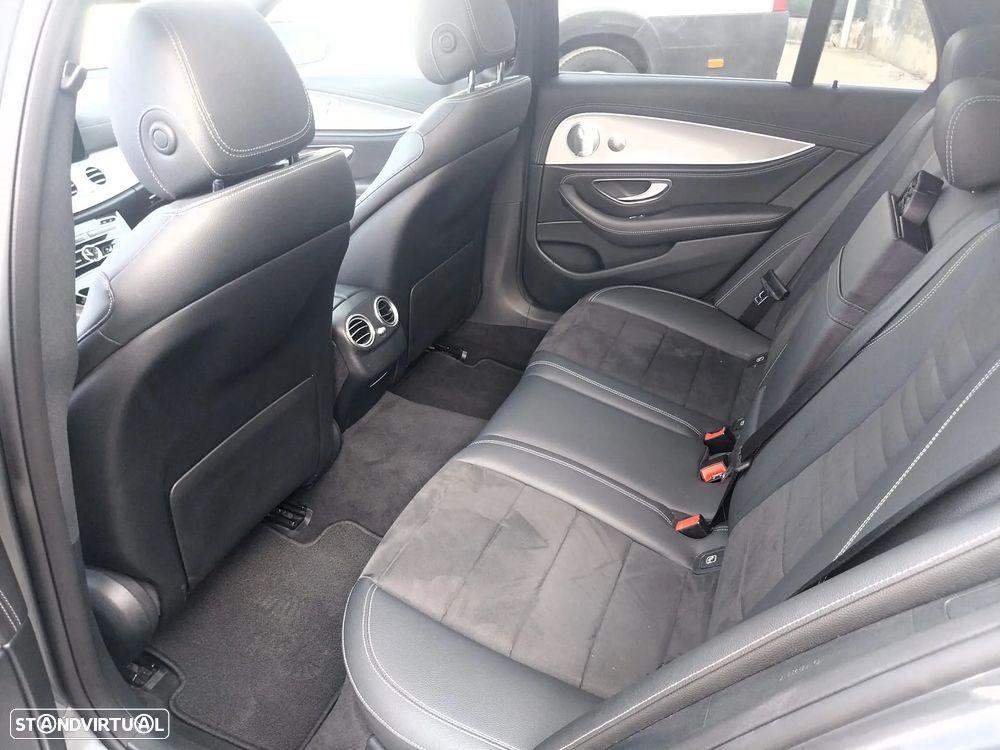 Mercedes-Benz E 300 de AMG Line - 6