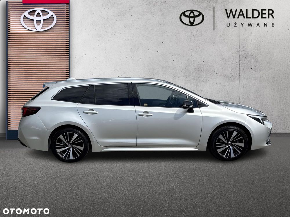 Toyota Corolla - 6