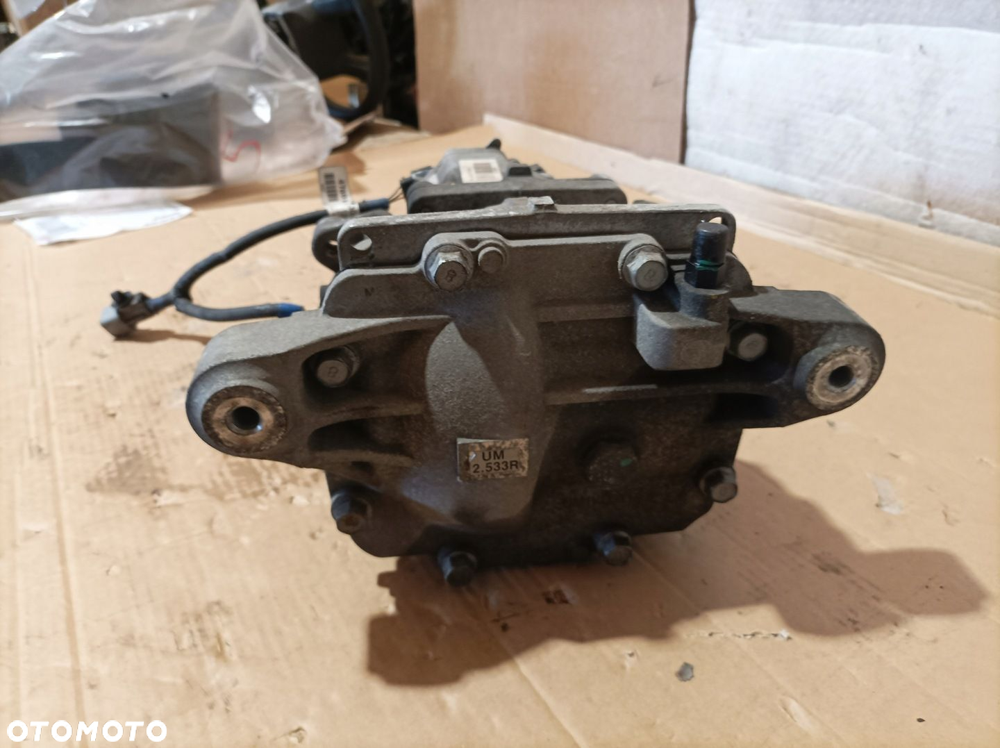 KIA REDUKTOR 4X4 MANUAL 2,2 TYŁ 8558001 WMC M0017948 - 4